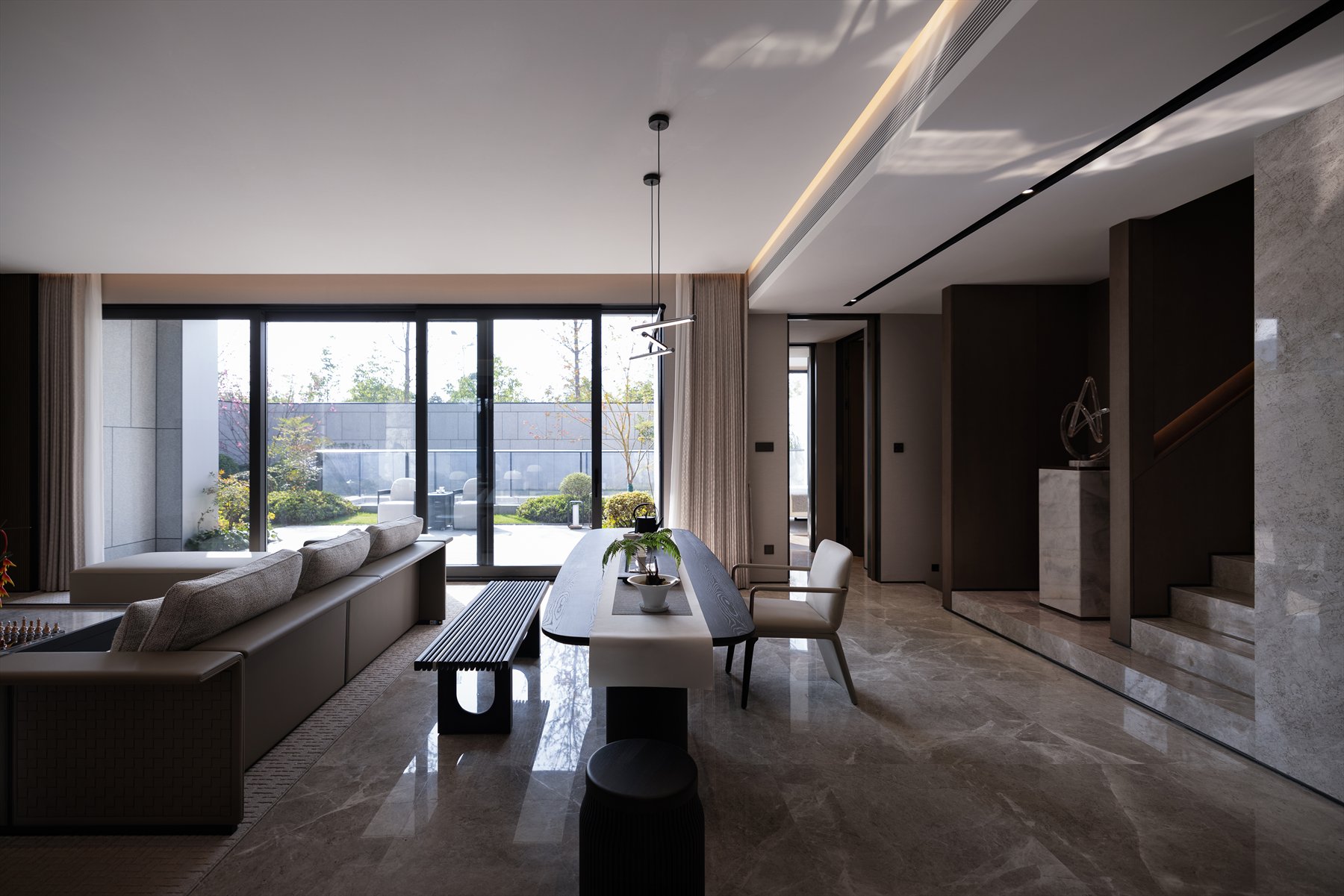 Yuandi No.1 shared interior